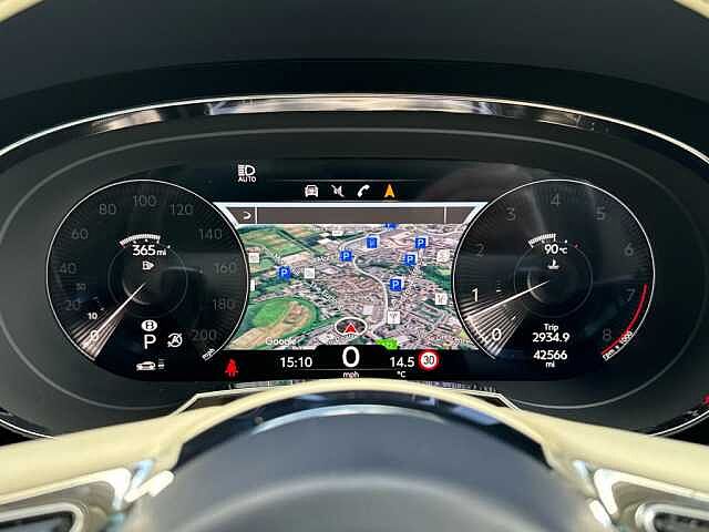10:Bentley Bentayga V8, SUV, Meteor, Bentley Glasgow