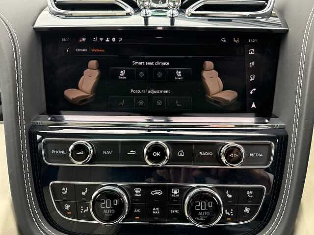 21:Bentley Bentayga Azure V8, SUV, Onyx, Bentley Glasgow