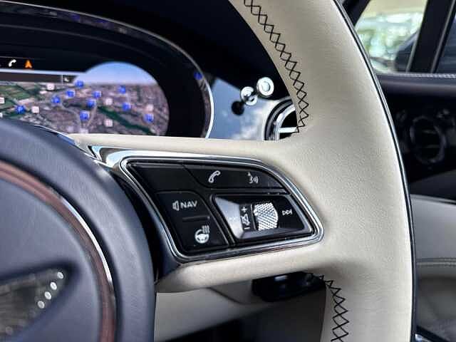 25:Bentley Bentayga V8, SUV, Meteor, Bentley Glasgow