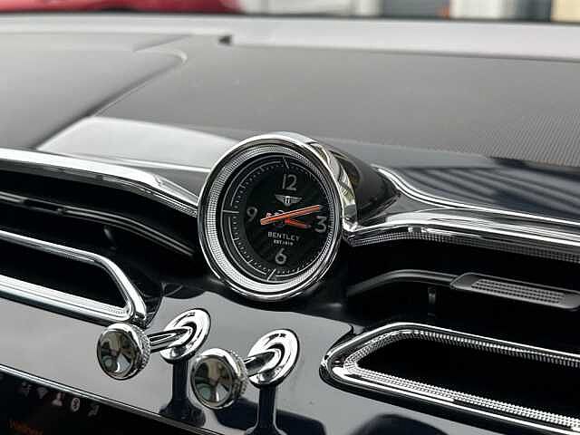 20:Bentley Bentayga Azure V8, SUV, Onyx, Bentley Glasgow