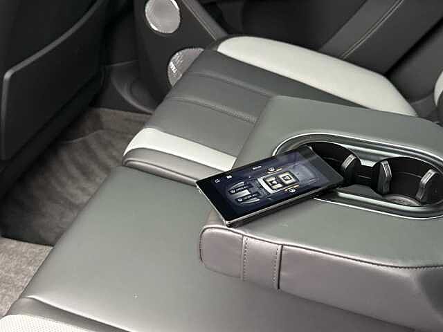 21:Bentley Bentayga S V8, SUV, Cambrian Grey, Bentley Glasgow