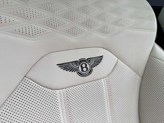 11:Bentley Bentayga Azure V8, SUV, Onyx, Bentley Glasgow