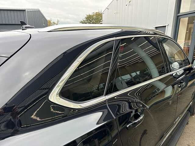 33:Bentley Bentayga Azure V8, SUV, Onyx, Bentley Glasgow